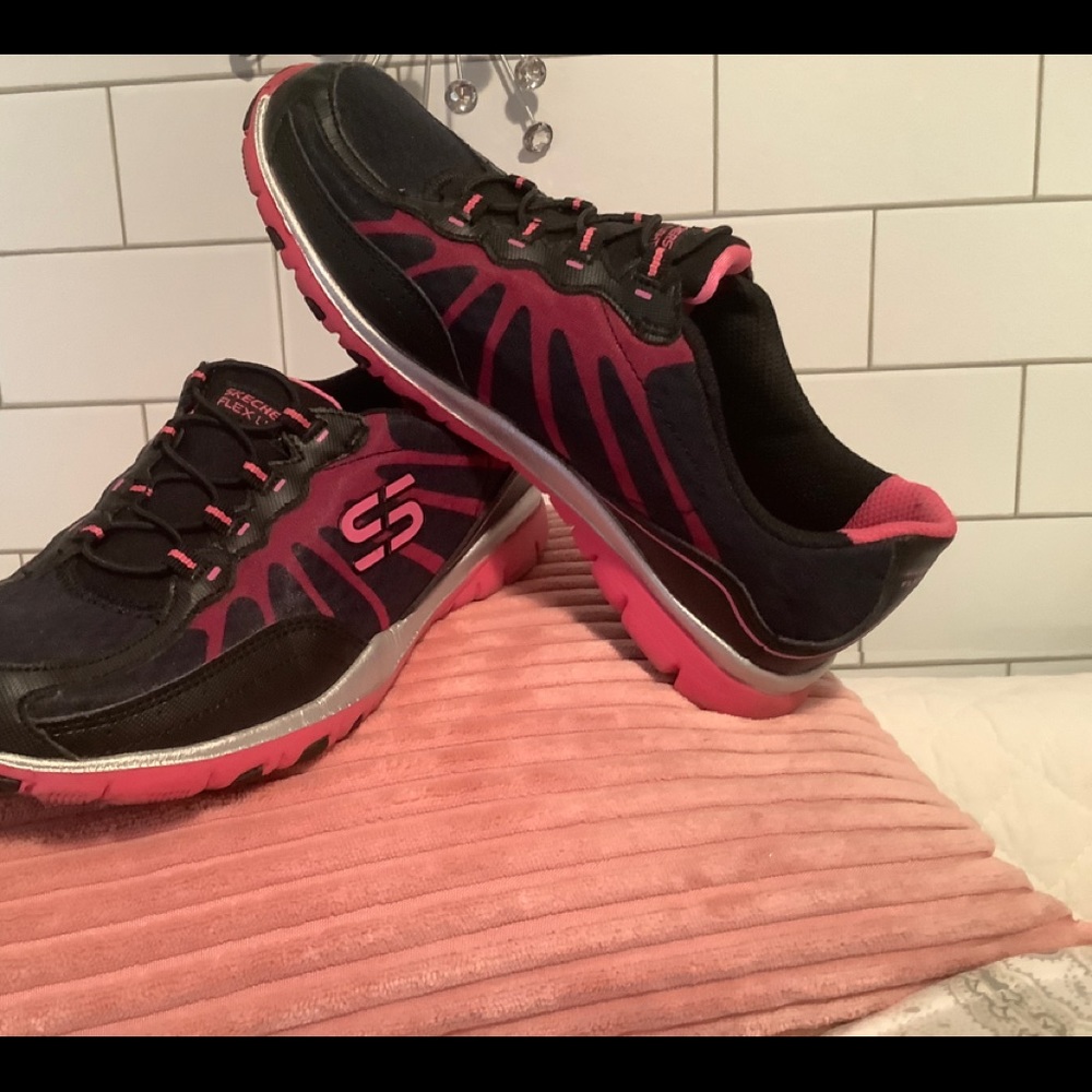 Sketcher Slip On